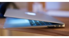 Ảnh đầu tiên được cho là MacBook Air bản 12 inch