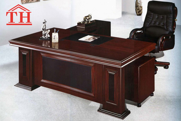 Bàn làm việc giám đốc 1m2 giá bao nhiêu