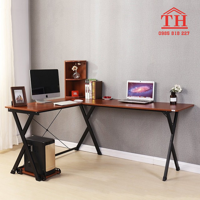 Bàn làm việc tại nhà gọn gàng